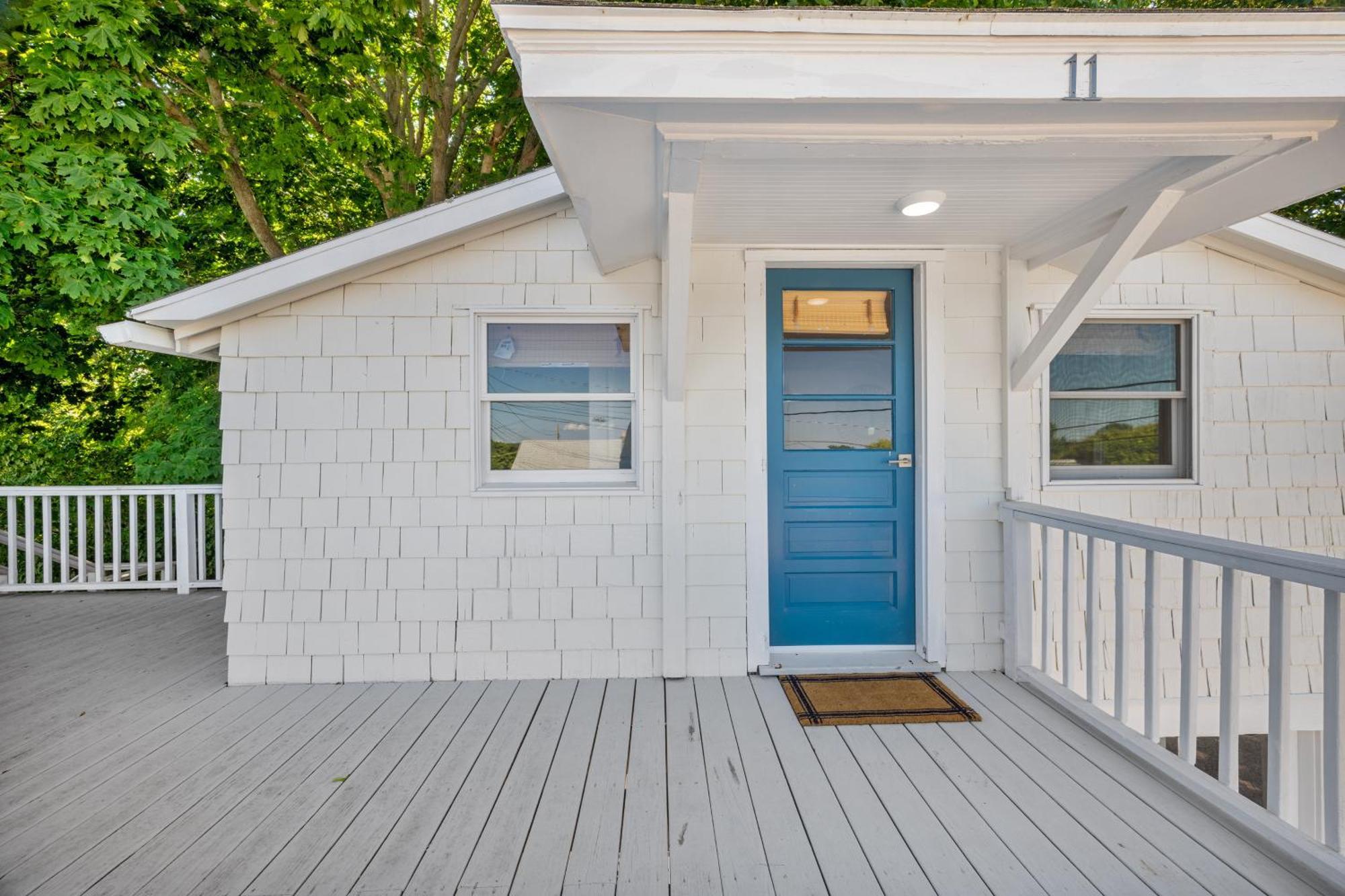 Marina Bay Cottages Waterford Exterior photo
