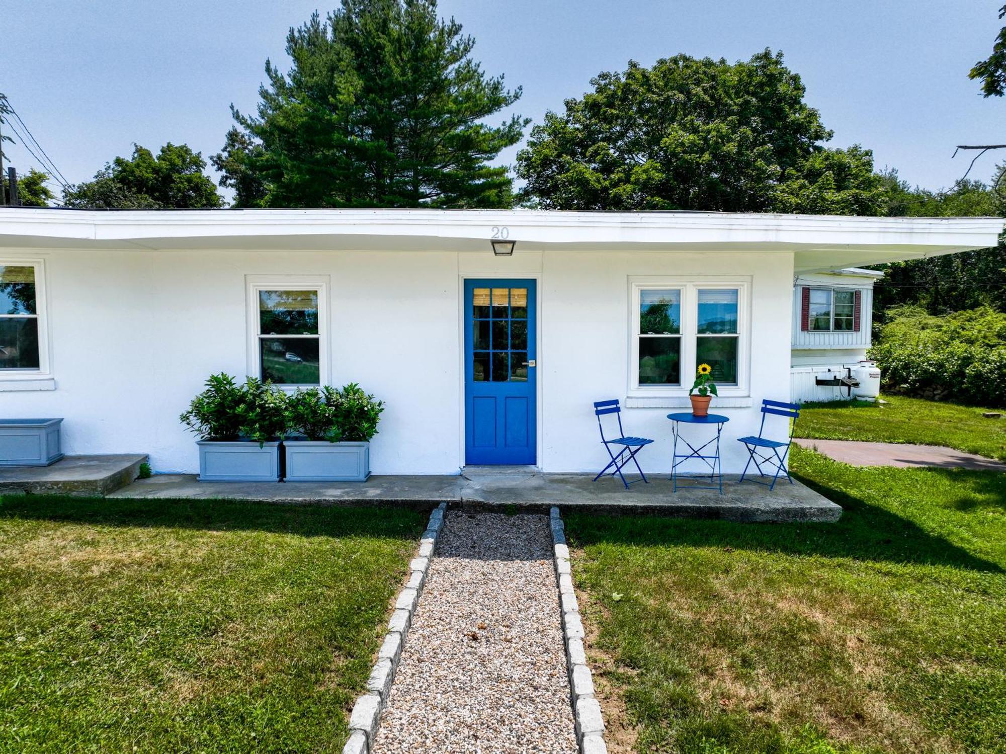 Marina Bay Cottages Waterford Exterior photo