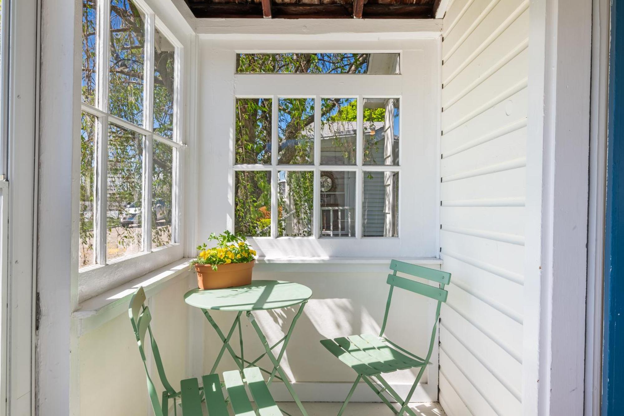 Marina Bay Cottages Waterford Exterior photo